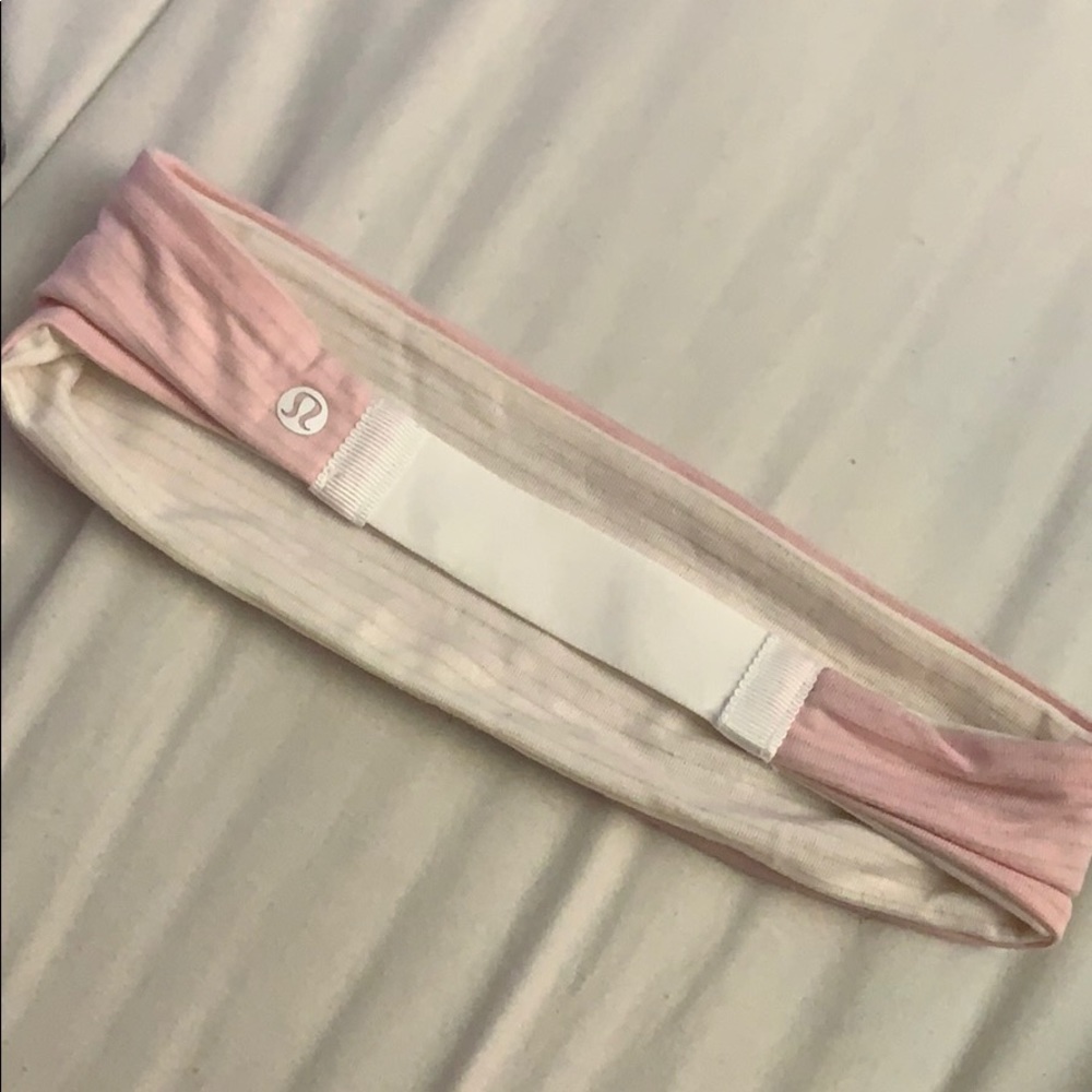 Pink lulu lemon fringe fighter headband